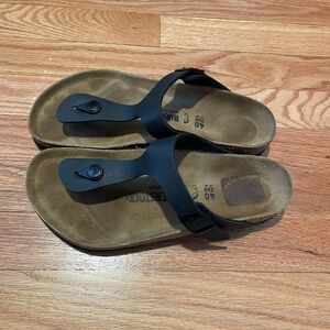 Birkenstock Black Gizeh Size 40